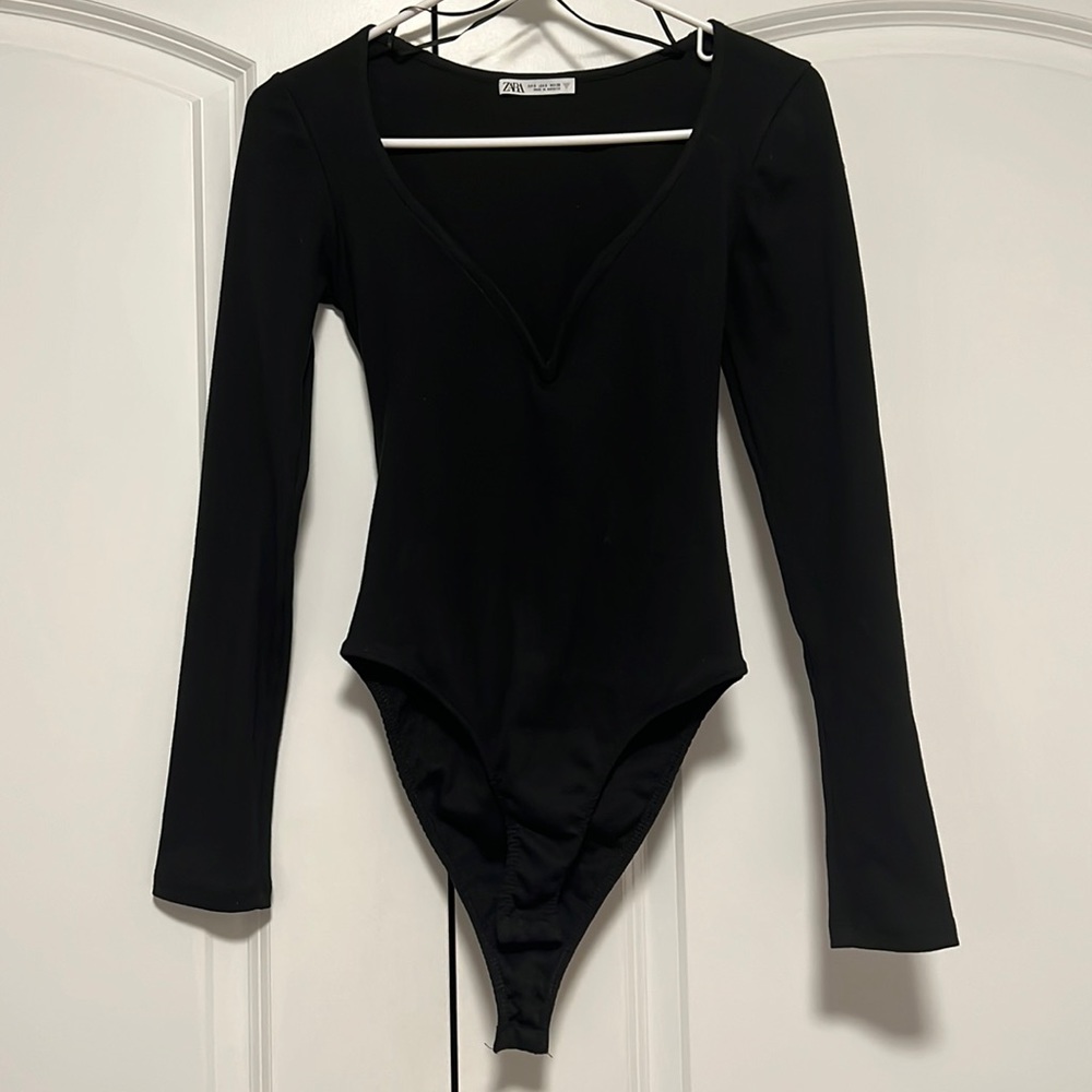 ZARA Body Scoop Neck